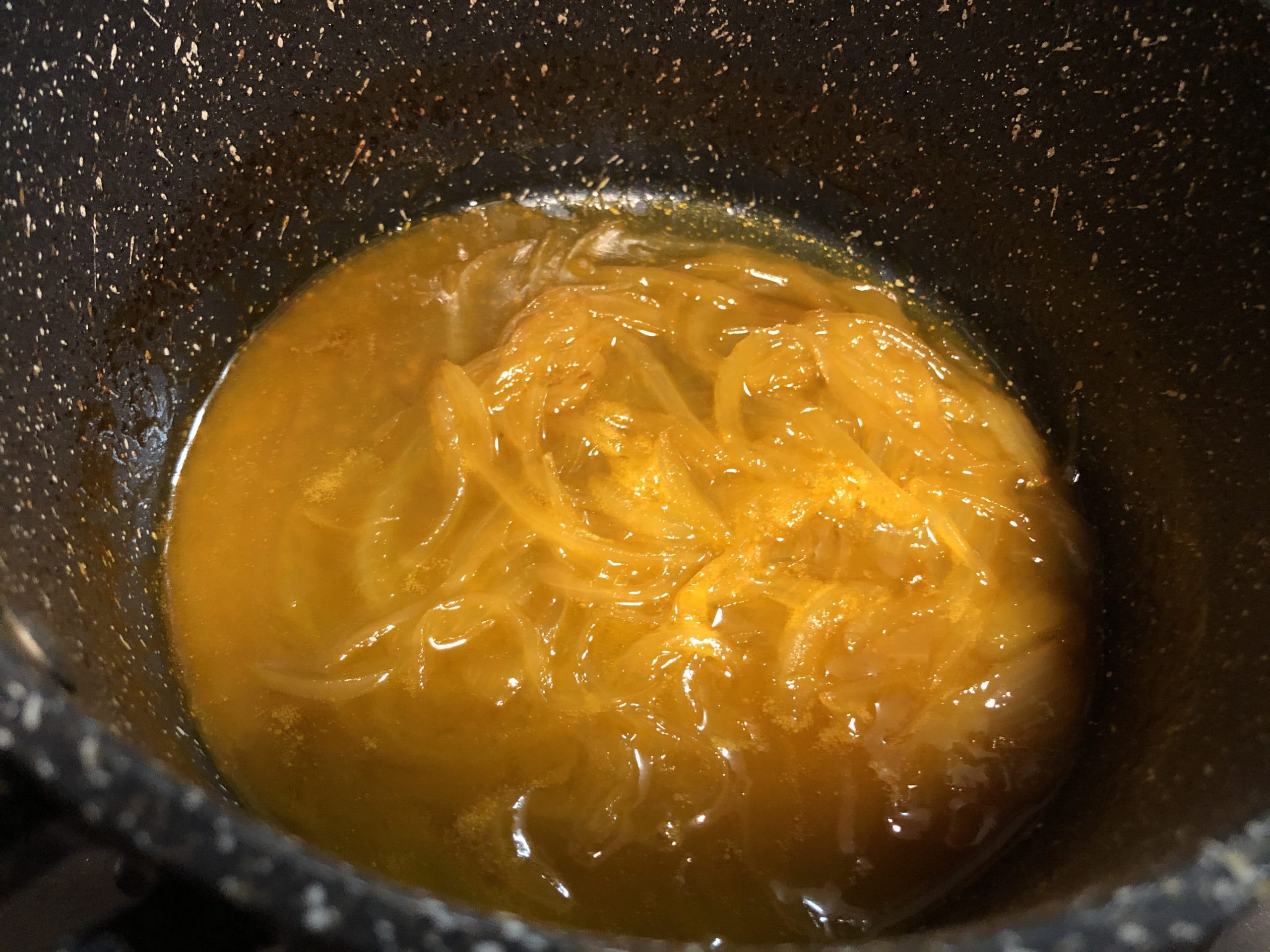 煮詰まった玉ねぎ入りオレンジジュースの画像です