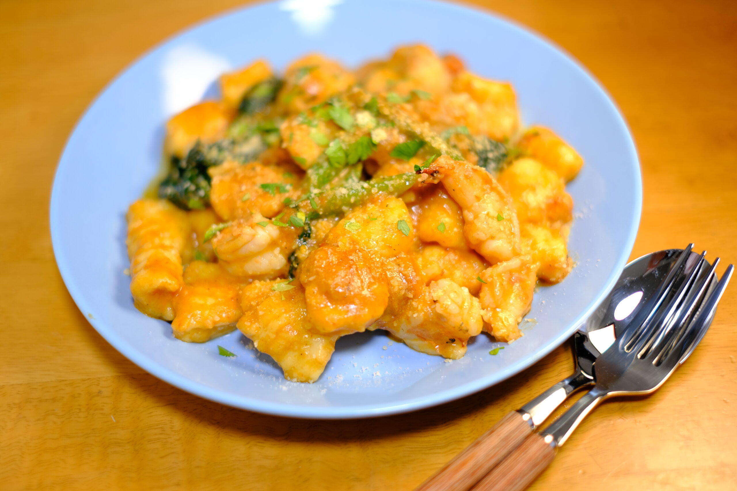 シェフが海老の旨味を引き出し方を伝授 海老ソースパスタ おさるの台所 シェフが海老の旨味を引き出し方を伝授 海老ソースパスタ おさるの台所