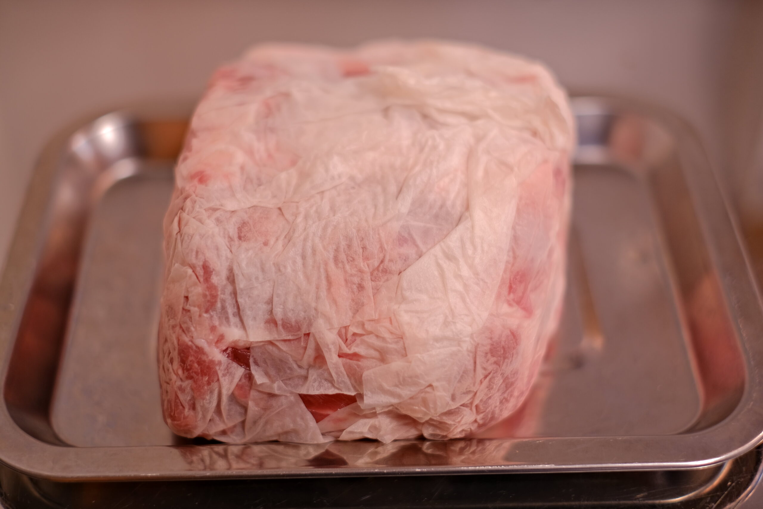 1日冷蔵庫で置いた豚肉の画像です
